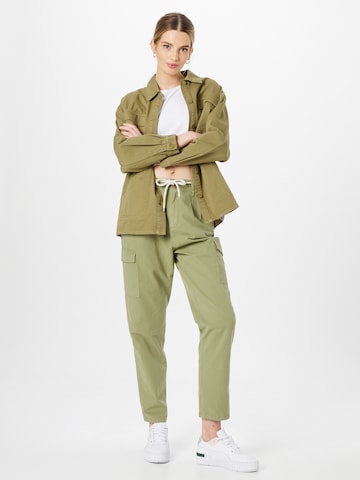 ESPRIT - regular Pantalón chino en verde