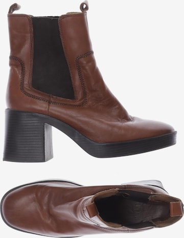 Zign Dress Boots in 39 in Brown: front