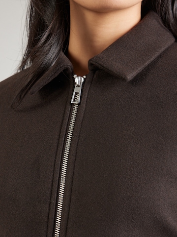ONLY Jacke 'ONLVela' in Braun