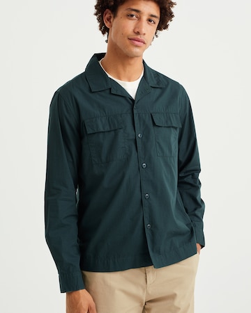 WE Fashion Regular fit Button Up Shirt in Green: front