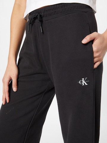 Calvin Klein Jeans Voľný strih Nohavice - 