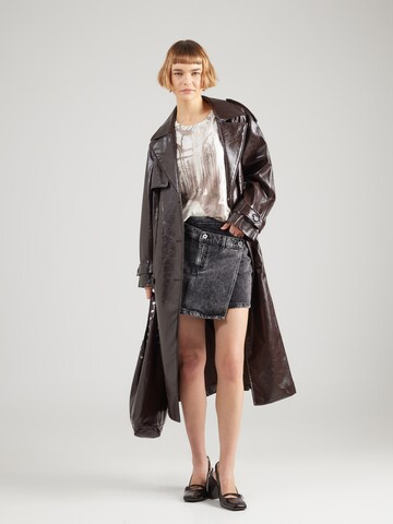 T-shirt monari en marron