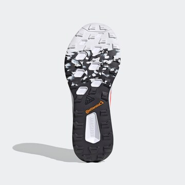 Chaussure de course 'Terrex Two Parley' ADIDAS TERREX en blanc
