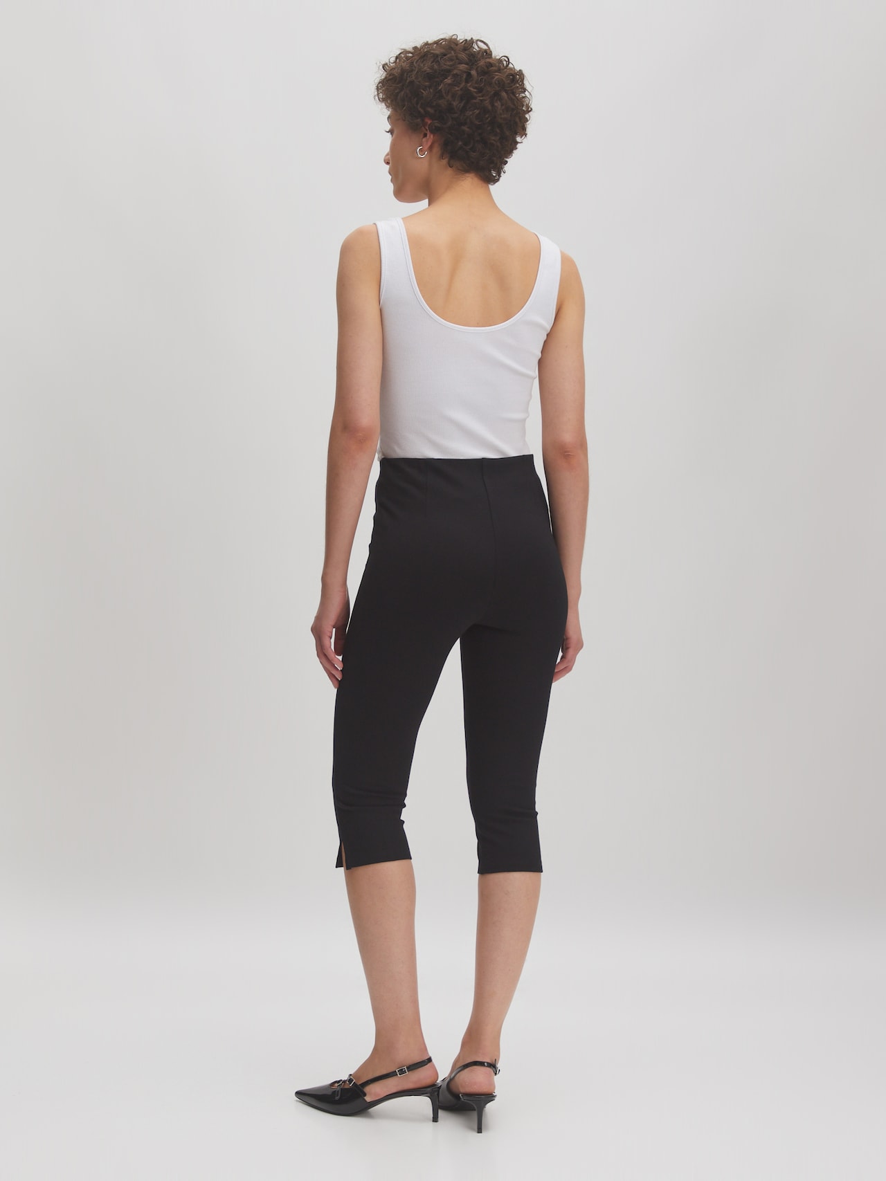 EDITED Produkte Hose 'Oyama' schwarz