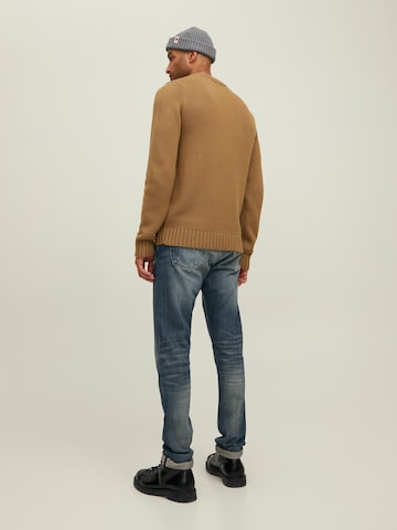 Pull-over 'William' R.D.D. ROYAL DENIM DIVISION en marron