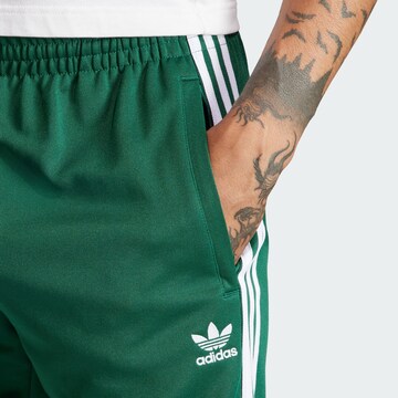 ADIDAS ORIGINALS Zúžený Kalhoty 'Adicolor Classics Sst' – zelená
