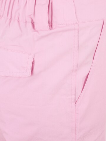 Regular Pantalon cargo Cotton On Petite en rose