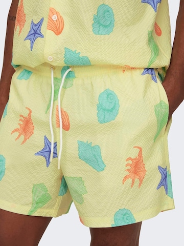 Shorts de bain '22029348' Only & Sons en jaune
