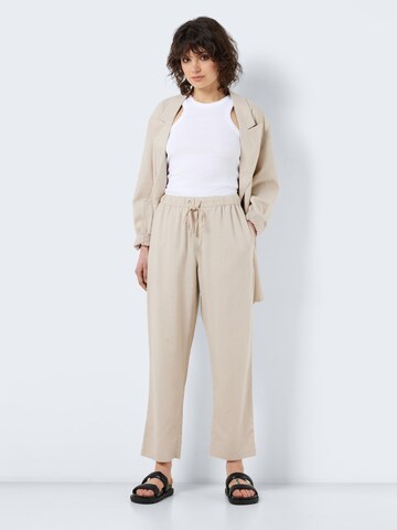 Noisy may Loosefit Housut 'ANNE BERRY' värissä beige