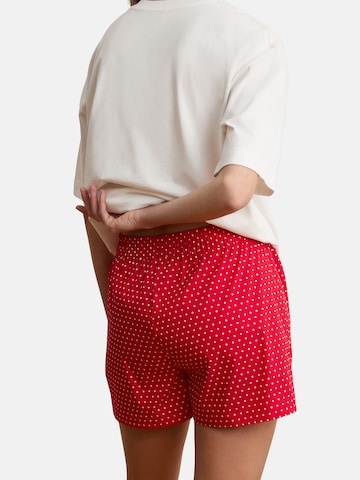 Pantaloncini da pigiama 'Boyfriend' di ETAM in rosso
