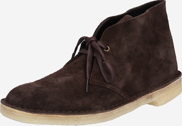 Clarks Originals - Botines chukka en marrón: frente