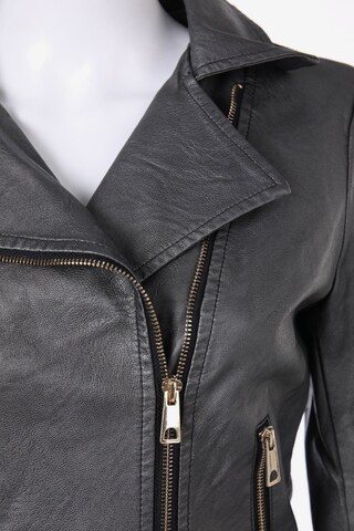 ZEBRA Jacket & Coat in S in Black