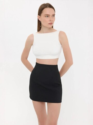 Hiccup Top in Weiß: Vorderseite