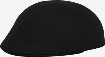 Casquette Flexfit en noir : devant