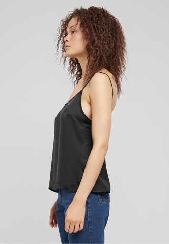 Top de la Urban Classics pe negru