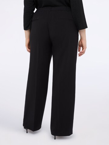 Fiorella Rubino Regular Pants in Black