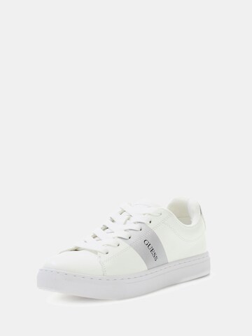 GUESS Sneakers in White