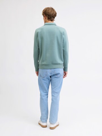 JJ Rebel Collegepaita 'JREBTIER' värissä vihreä