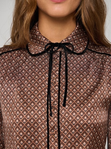 Dea Kudibal Shirt ' MargitDEA ' in Bruin