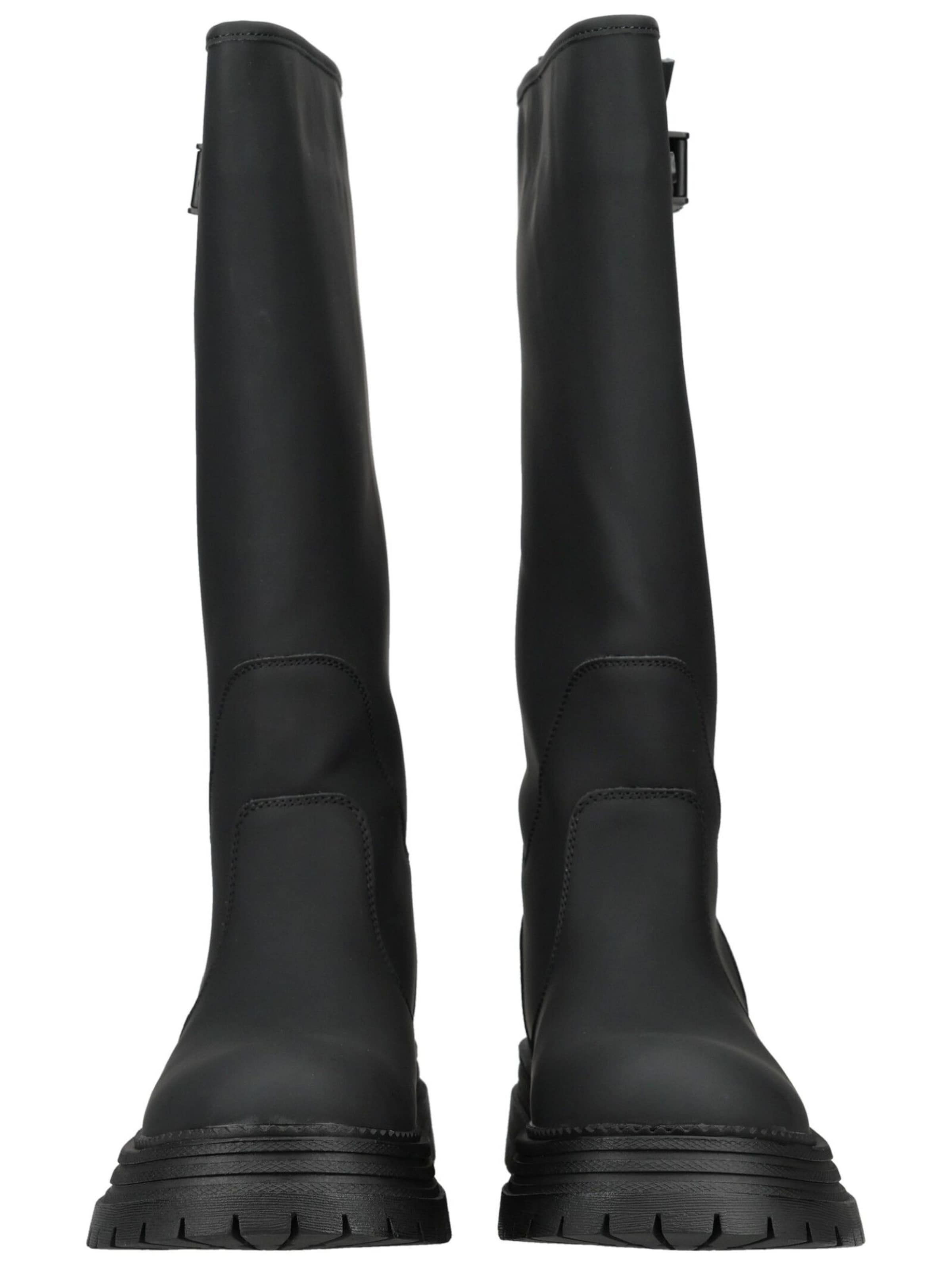 BUFFALO Boot in Black: front