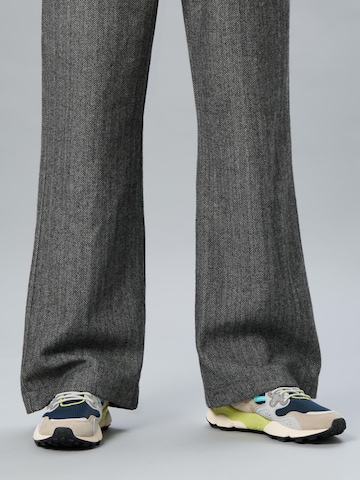 Flower Mountain Platform trainers 'YAMANO 3 MAN' in Grey: front