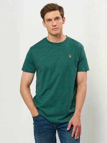 U.S. POLO ASSN. Regular Fit T-shirt ' UMArjun ' in Grün: Vorderseite
