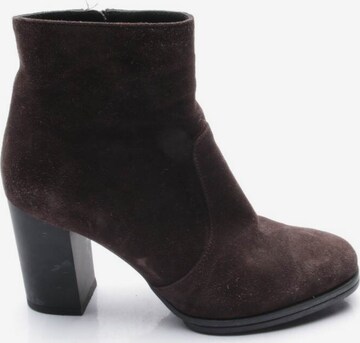 Tod's Dress Boots in 36,5 in Brown: front