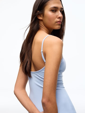 Bershka Klänning i blå