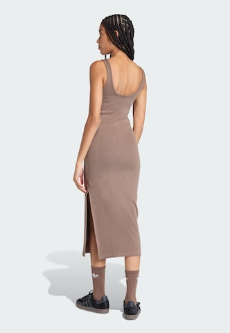 Robe 'ESSENTIAL' ADIDAS ORIGINALS en marron