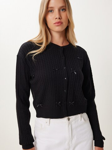 Happiness İstanbul Strickjacke in Schwarz