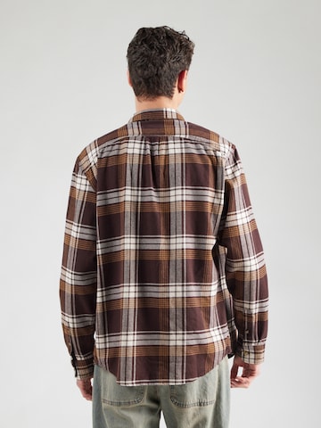 ruda Lee Standartinis modelis Marškiniai: galas