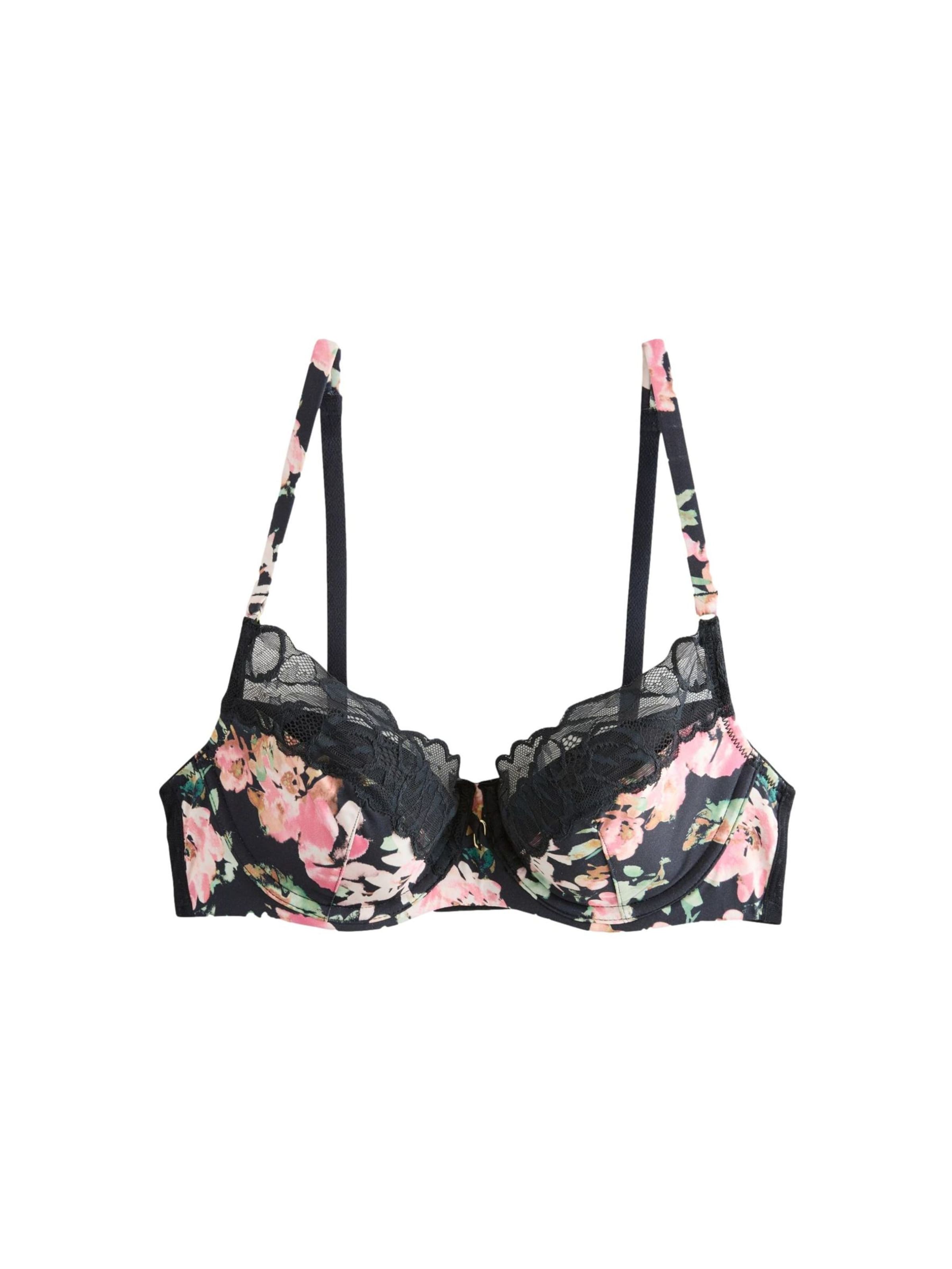 Next T-särgi Rinnahoidja, värv must: eest vaates