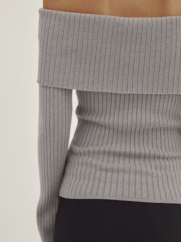 millane Sweater 'Olivia' in Grey