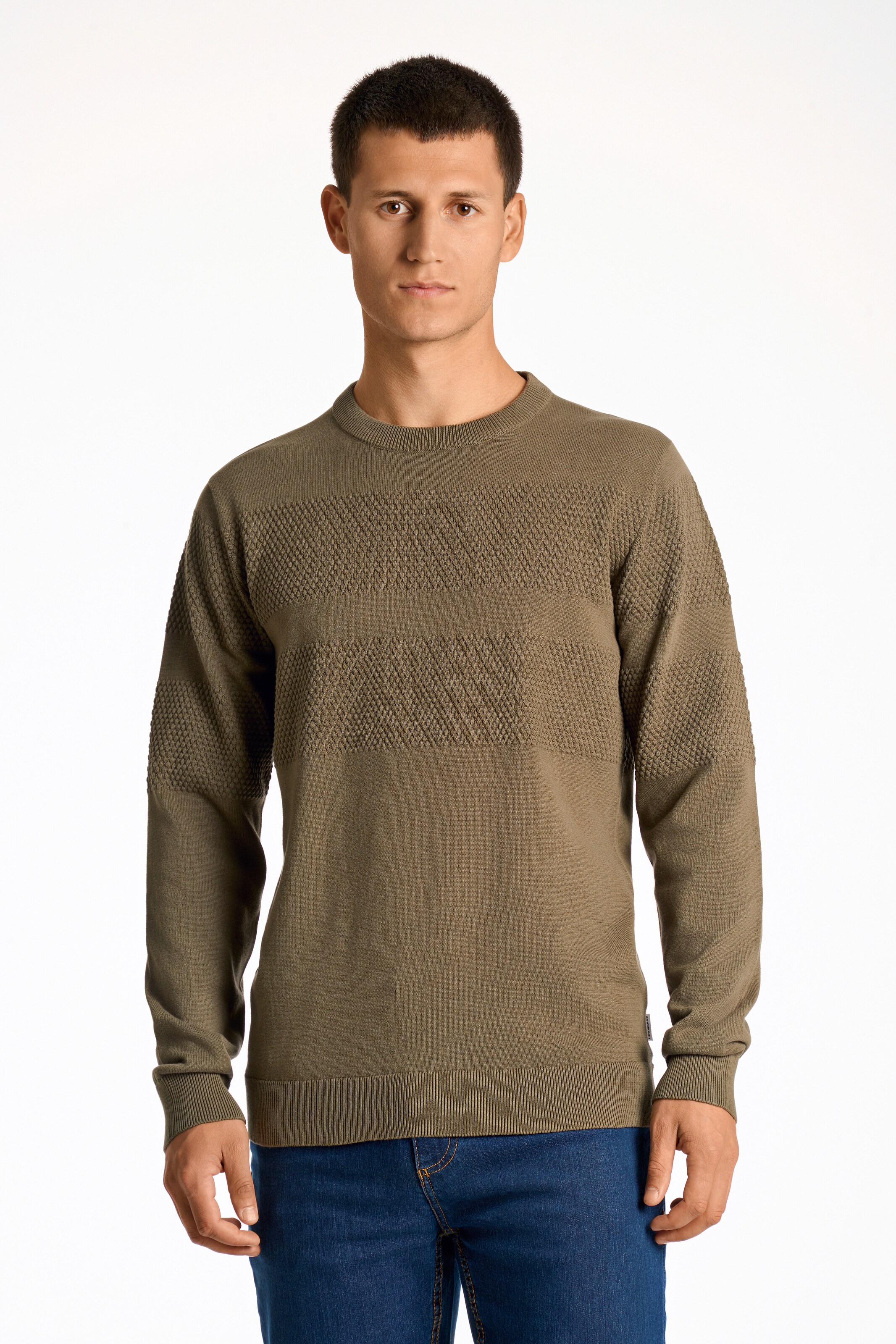 Lindbergh Sweater in Green: front