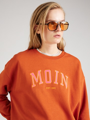 Derbe Sweatshirt 'Moin' in Oranje