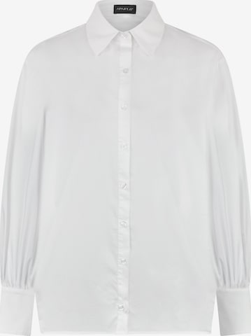 APART Blouse in White: front