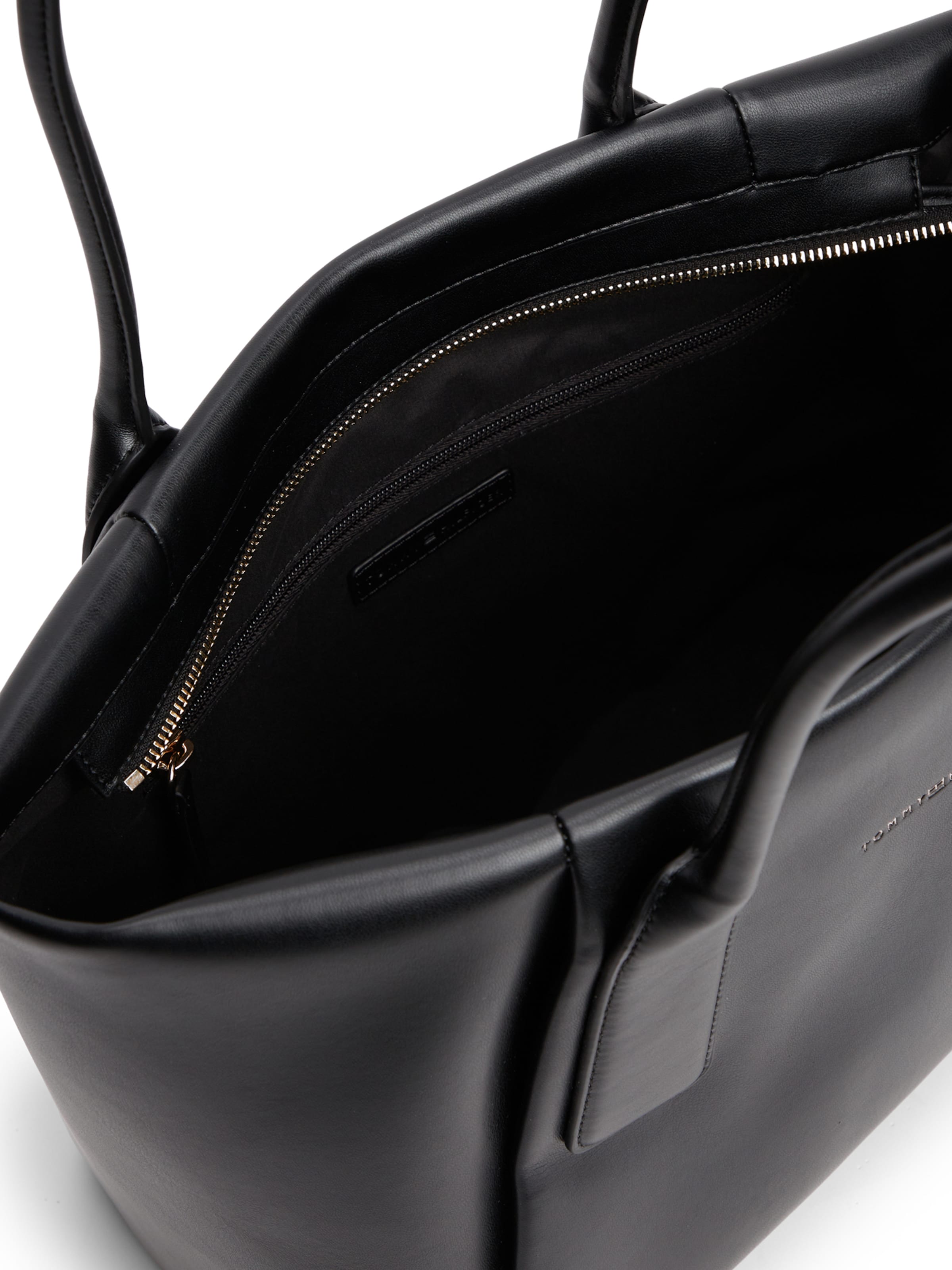 TOMMY HILFIGER Ostoskassi 'Essential' värissä musta