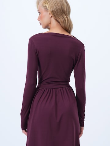 Trend Alaçatı Stili Šaty - Červená