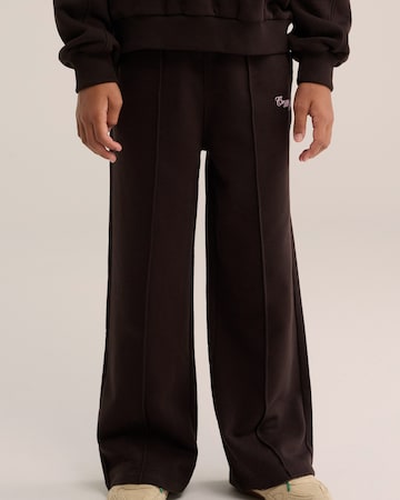 WE Fashion Wide leg Broek in Bruin: voorkant