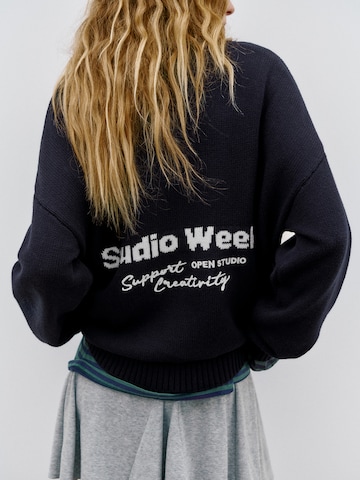 Pull&Bear Pulóver 'PACIFIC' - kék: elől