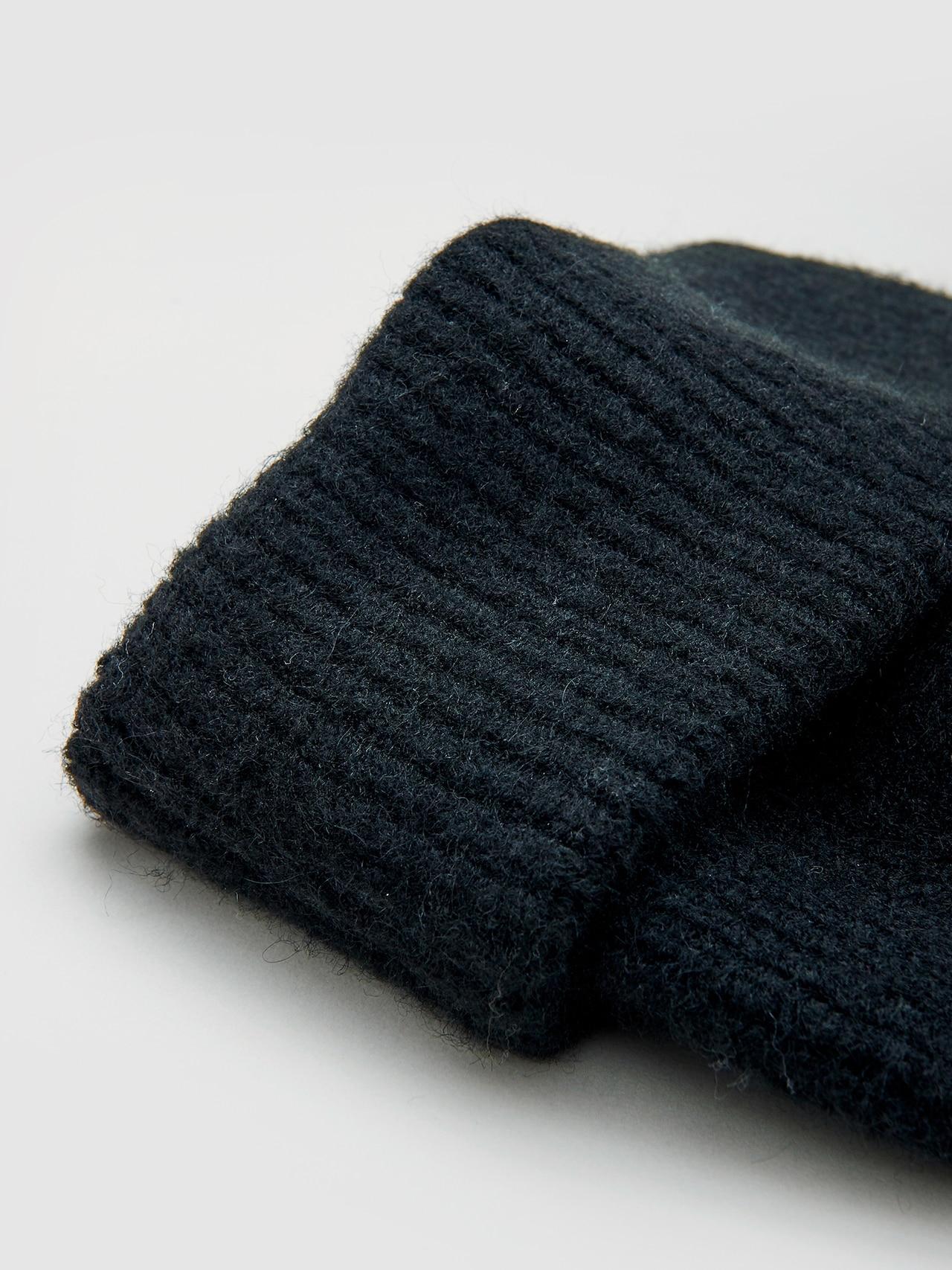 EDITED Produits Bonnet 'Reza' noir