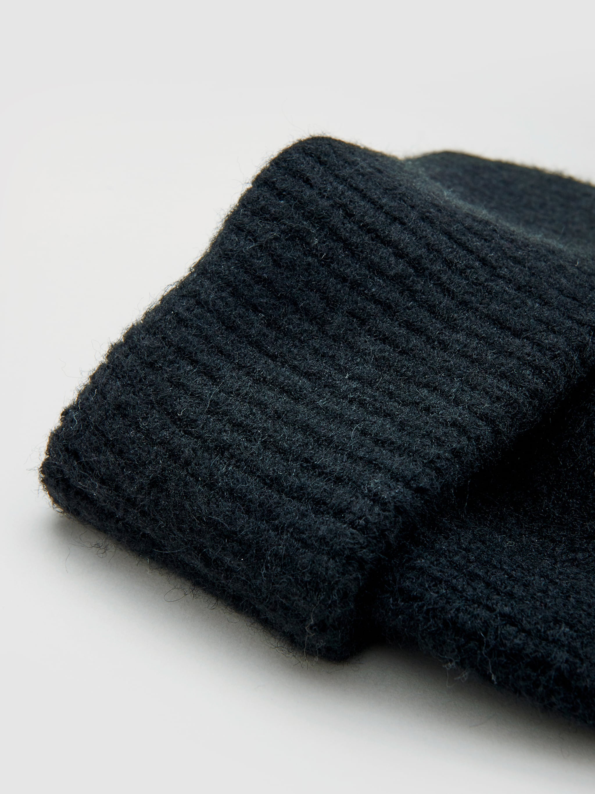 EDITED Produits Bonnet 'Reza' noir