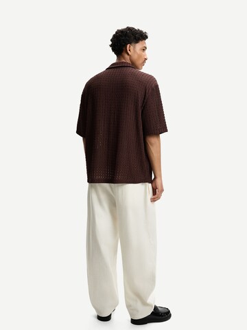 Fit confort Chemise Bershka en marron