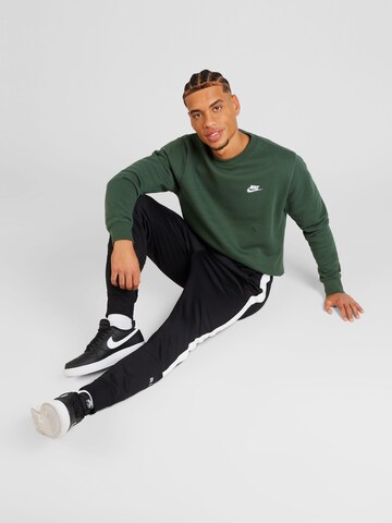 Nike Sportswear Regularny krój Bluzka sportowa 'Club Fleece' w kolorze zielony