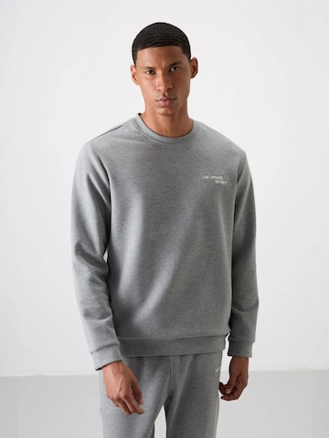 Tommy Life Joggingpak in Grijs