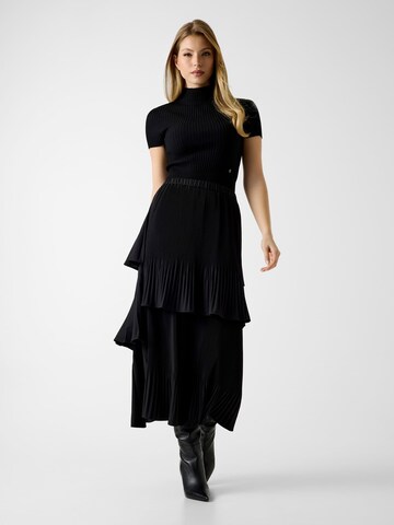 GUESS Skirt in Black