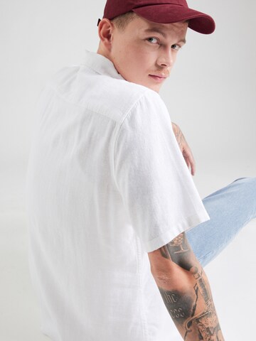 Abercrombie & Fitch Regular fit Πουκάμισο σε λευκό