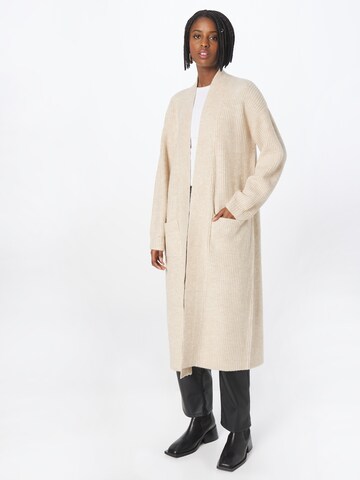 Cardigan 'Nevana' mbym en beige : devant