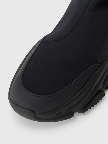 STEVE MADDEN Visoke superge 'Vrooms-E' | črna barva
