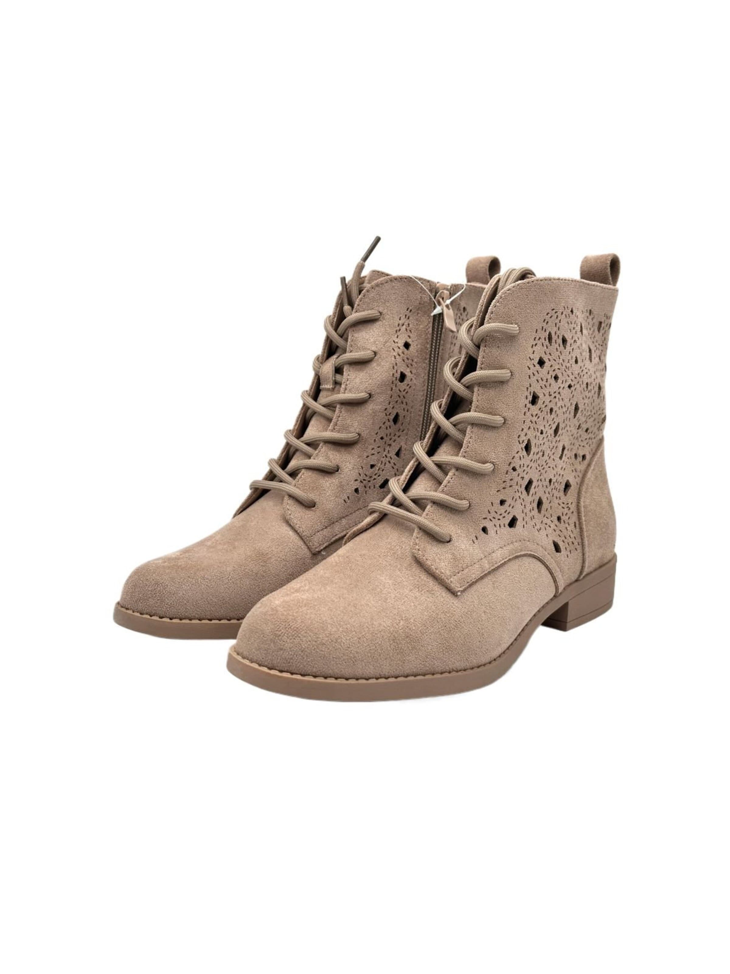 Nowaland Lace-Up Ankle Boots in Beige